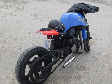 Limited tools, some spare time, and a ton of creativity is all it took to make it happen. MotoSicklePics: Kickass Little Chopped Up Buell Blast ...