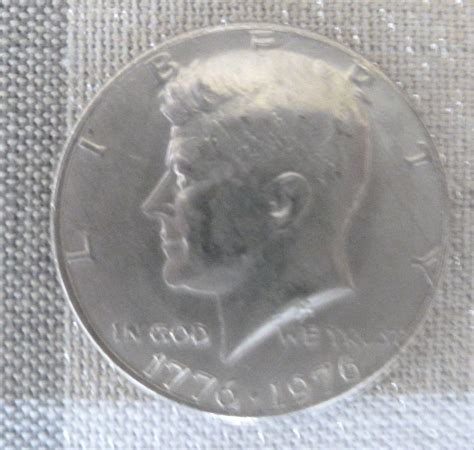 Rare 1776 1976 Bicentennial Kennedy Half Dollar No Mint Mark Nm