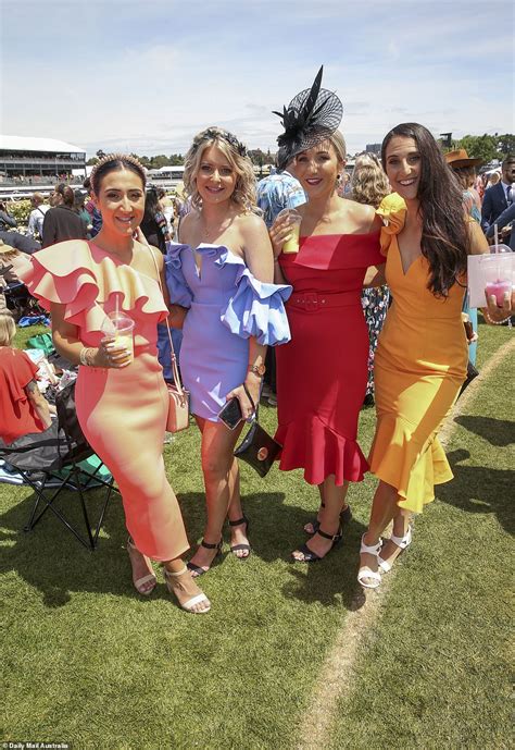 Melbourne Cup 2019 Vow And Declare Wins The Melbourne Cup At Flemington Daily Mail Online