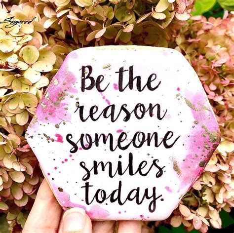 Be The Reason Someone Smiles Today Sugar Cookie Phone Cases Smile