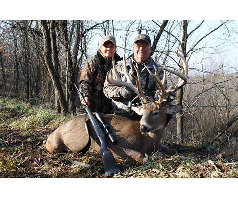 5 Day Whitetail Deer Hunt For Two Hunters And Two Non Hunters In Ohio