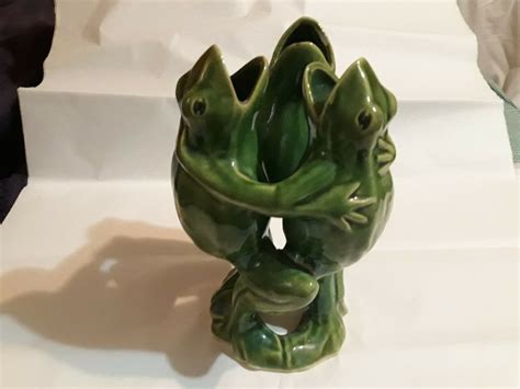 Vintage Three Frogs Dancing Singing Green Pottery Vase 8 Tall X 5