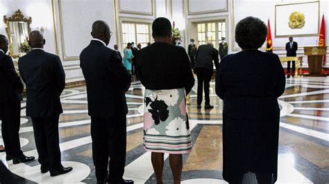 Novo Governo Angolano Conta Com 48 Secretários De Estado Observador