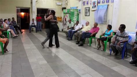 Bailando Son Madre Y Hijo En Santo Domingo Youtube