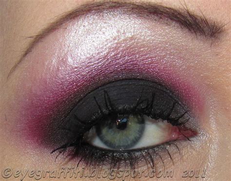 Eyegraffiti Pink Smokey Eye