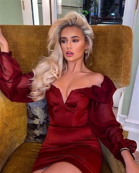 Molly Mae Hague Wows In Plunging Red Hot Dress For Valentines Date With Tommy Fury Irish