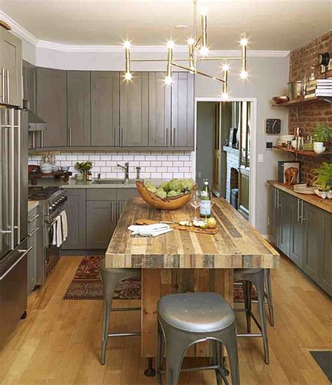 There is almost no counter space in the kitchen, but tons of room in the middle, so i thought easy, we'll just run to the store, build some. 9 Creative Ways to Live Large in a Small Space | Kitchen ...
