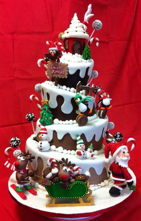 I decorated this christmas cake for the last year holiday season. 50 Creative Christmas Cakes Too Cool to Eat - Hongkiat