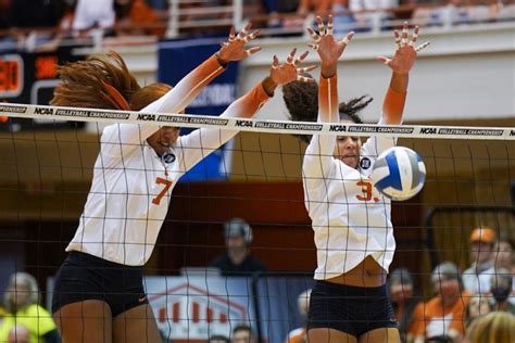 2021 End Of Season Texas Volleyball Standout Players The Daily Texan