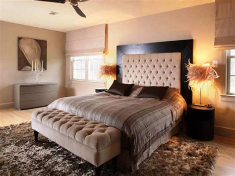 A bed frame without a headboard doesn't necessarily have to look unfinished. How Big is a King Size Bed Mattress