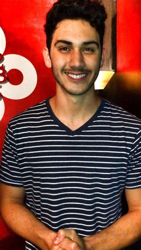 Check spelling or type a new query. Alejandro Speitzer, muy feliz caracterizado como "Julio ...