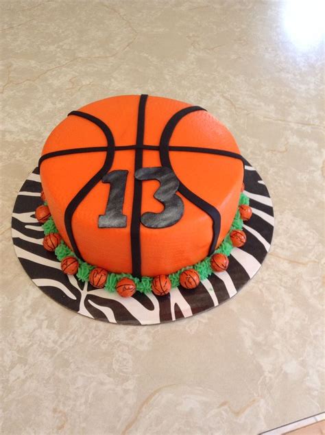 Basketball Cake For A Girl Con Imágenes Pasteles De Basquetball Pastel De Basquetbol