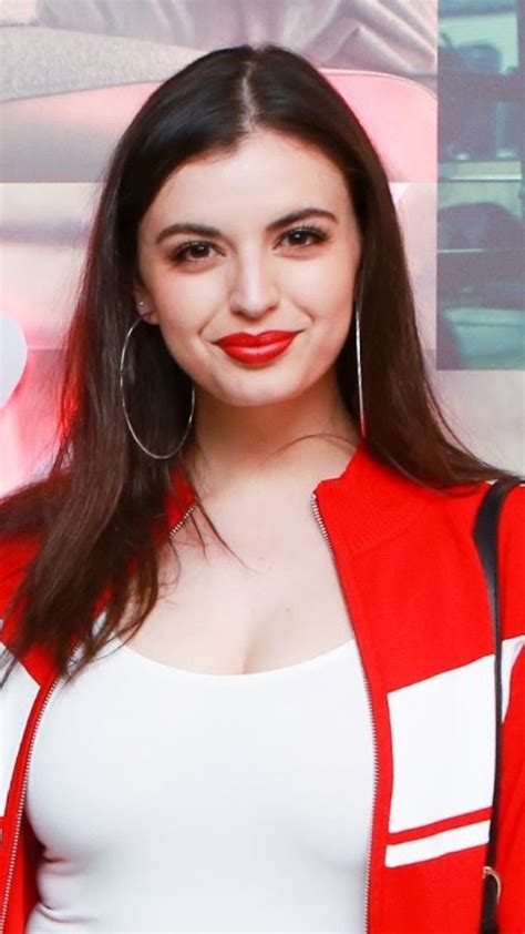 Rebecca Black Exotic Women Supergirl Boobs Casual Outfits Celebs Bridal Celebrity