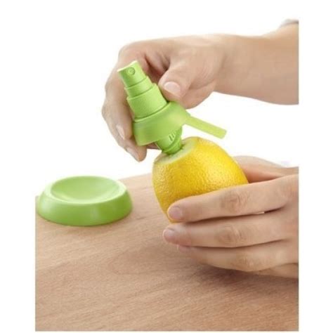 Citrus Spray Lemon Juice Sprayer Hand Juicer Mini Squeezer Kitchen Tool
