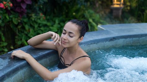 Can A Hot Tub Be The Answer To Dealing With Your Anxiety Cal Spas Mn