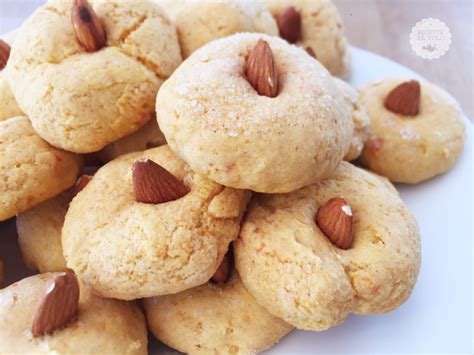 La ricetta autentica del pollo alle mandorle prevede i germogli di bambù, disponibili nei negozi di alimentari etnici e nei supermercati più forniti, ma se non riuscite a trovarli sarà buonissimo anche senza! Biscotti con zucca e mandorle - Ricette al Volo
