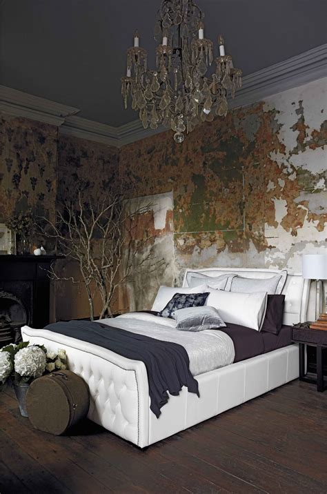 Grey Bedroom With Wallpaper