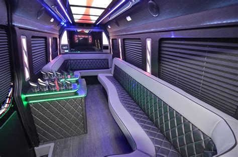 Limos Limo Van And Party Buses In Cincinnati And Dayton Wright Party Bus