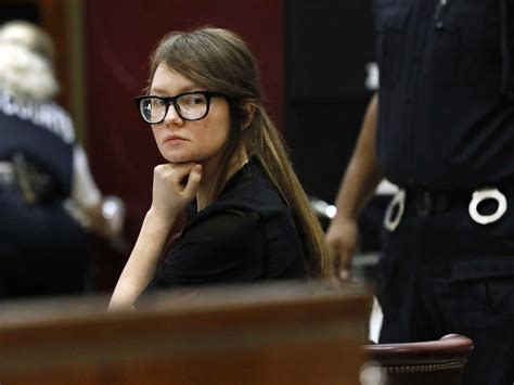 What A Brat Fake Heiress Anna Sorokin Warns Visitors Says They Are