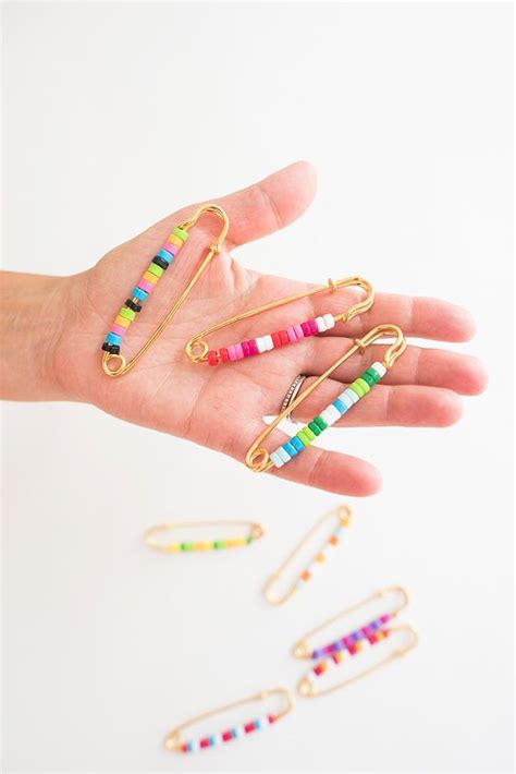 Giant Friendship Pins Diy Diy For Kids Kids Jewelry Diy Friendship
