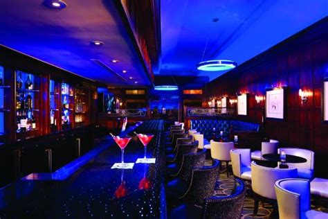 Blue Bar New York City Midtown Menu Prices And Restaurant Reviews