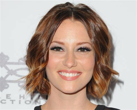 Now, she is thanking her fans for the outpouring of support she received in response. Chyler Leigh: Supergirl star comes out in moving essay ...