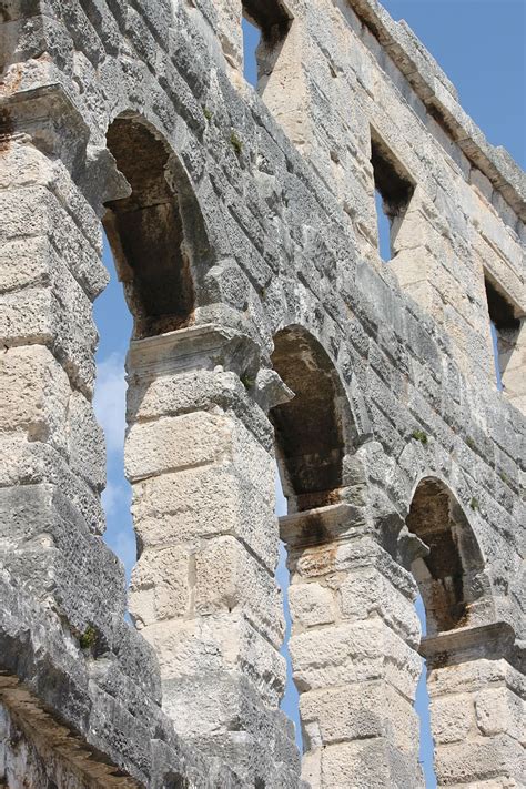 Hd Wallpaper Pula Ruin Amphitheater Arena Roman Croatia Istria