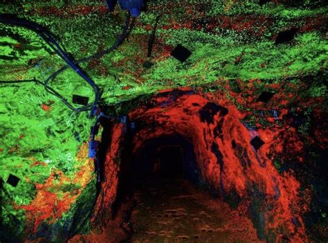 All About The Fluorescent Rocks Of Sterling Hill Mine New Jersey Digest