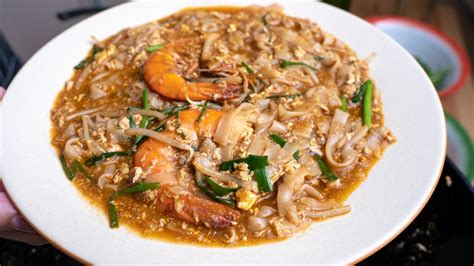 / kuey teow is a famous local food in malaysia, so does sonaone's second single from his album freestyle play. Resepi Ayam Masak Kicap Kuah Pekat - Surasmi U