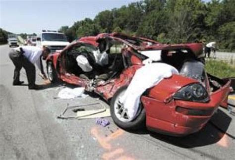 Even under the most pressing deadlines, our editorial team can work with you to prepare and distribute your news quickly and accurately. Three-car crash fatal on Natcher | News | bgdailynews.com