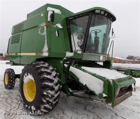 1991 John Deere 9600 Combine In Hunter Ks Item Db9014 Sold Purple Wave