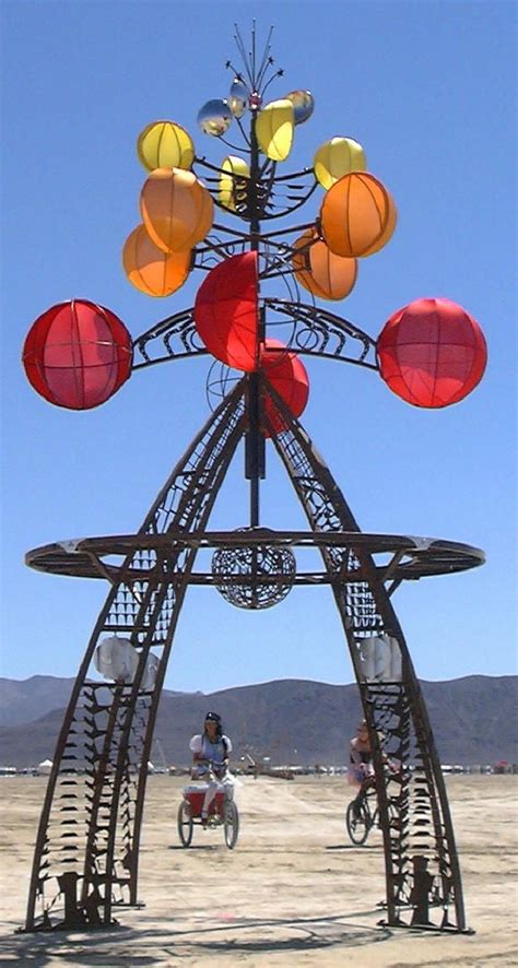 Cosmos Wind Sculpture Uses Ball Bearings And Thrust