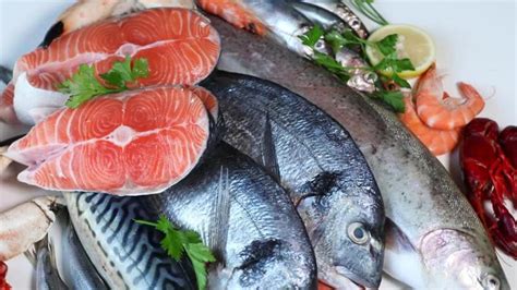 Whats Driving The Fresh Seafood Packaging Market Size