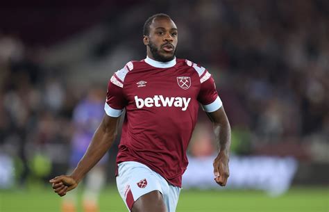 West Ham Star Tipped To Replace Anthony Gordon At Everton