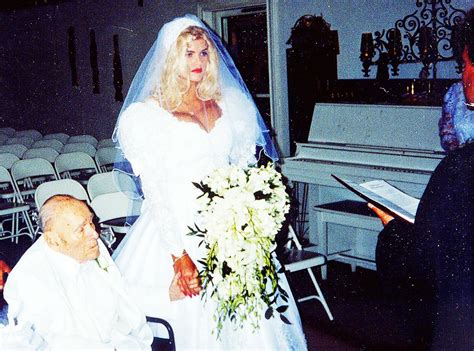 Anna Nicole Smith Marries Somewhat Older Billionaire Pics