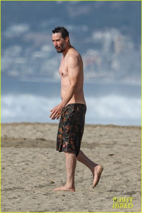 Photo Keanu Reeves Shirtless Beach Malibu January 2021 07 Photo 4514875 Just Jared