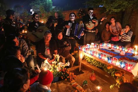 Dia De Los Muertos Deaths Joyful Mourning A City A Month