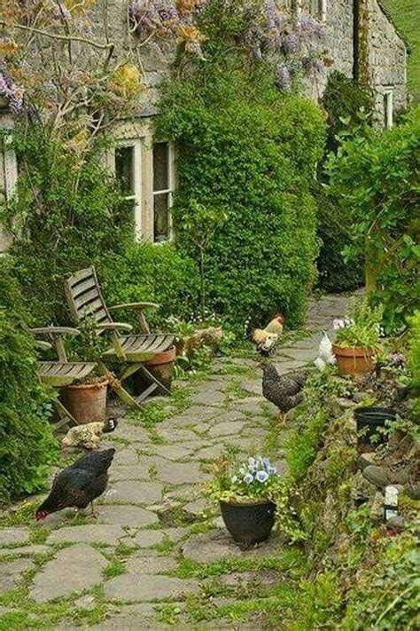 68 Fantastic Cottage Garden Ideas To Create Cozy Private Spot