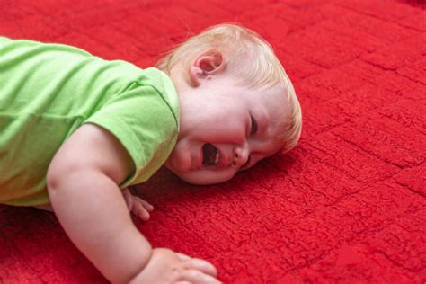 7 Steps To Dealing With Severe Temper Tantrums In 2 Year Olds
