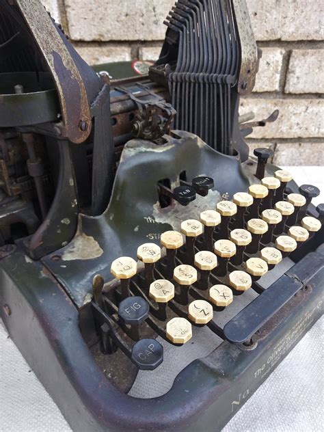 This Is A Rare Oliver No 9 Typewriter Produced 1913 Known Also By The Bat Wing Typewriter