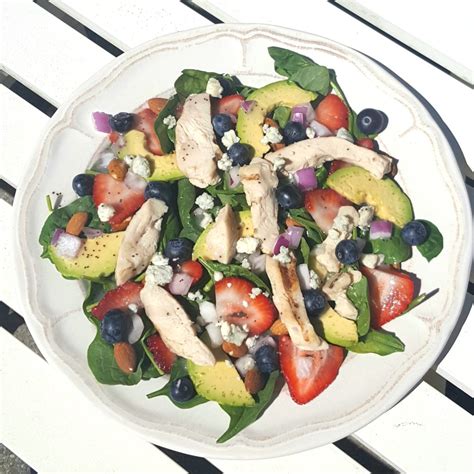 Spinach Salad With Chicken Avocado And Berries