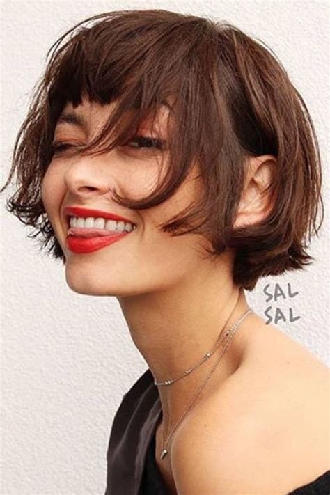 The French Bob Is The Cheekbone Skimming Hairstyle For When You Want
