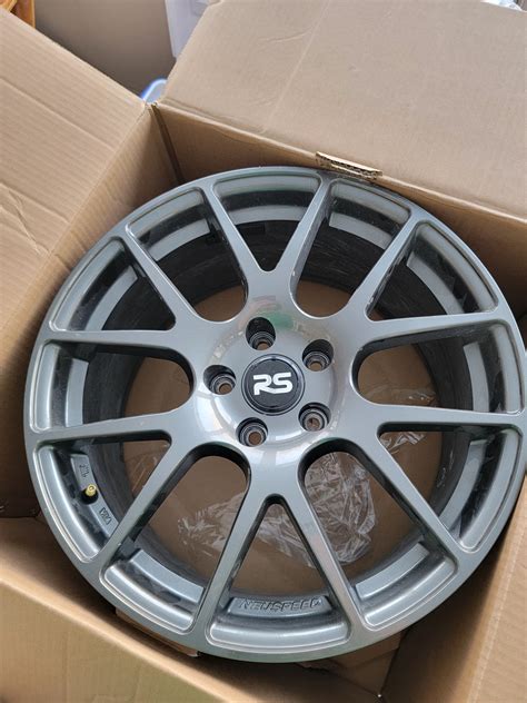 Fs Neuspeed Rse12 18x85 Wheels Gunmetal Gloss Ceramic Coated Free