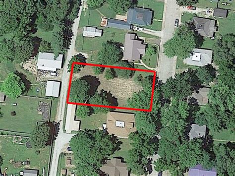 Over 10000 Square Foot Lot In A Well Established Neighborhood