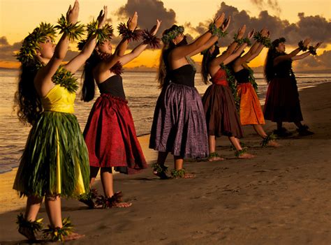 The Visitors Guide To Hula In Maui