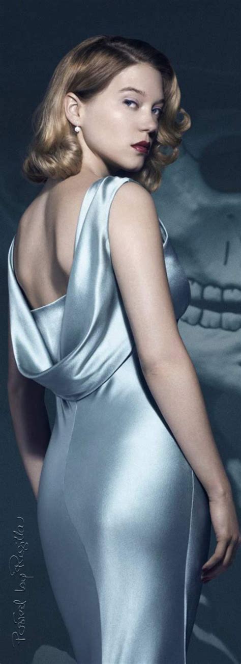 Regilla ⚜ Lea Seydoux James Bond Girls Soirée James Bond Estilo James