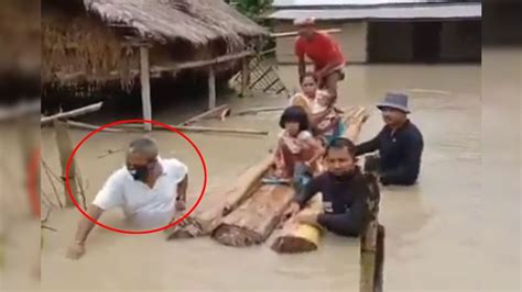 असम में बाढ़ से करीब 70 लाख लोग प्रभावित अब तक 189 लोगों की हुई मौत Severe Flood In Assam