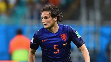 Последние твиты от daley blind (@blinddaley). Transfer News: Daley Blind open to joining Manchester United from Ajax | Football News | Sky Sports