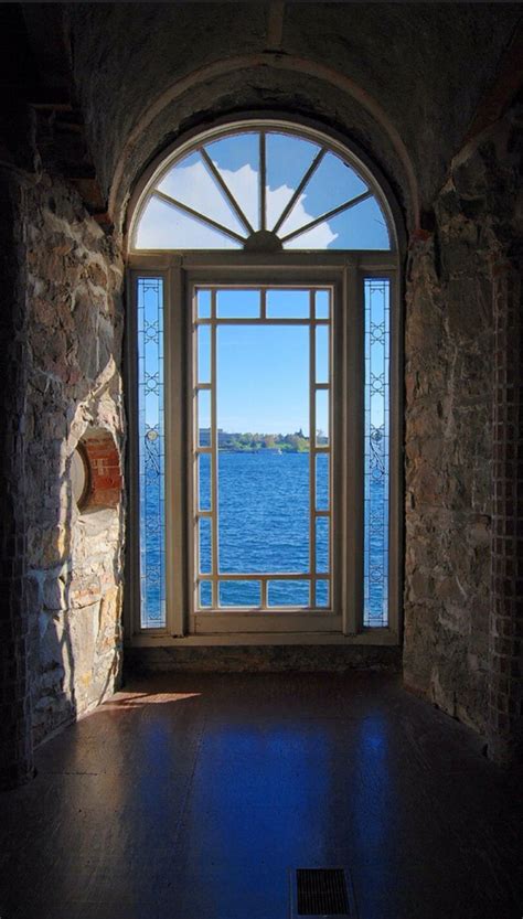 A visit to the magnificent boldt castle offers a glimpse into one of the most compelling love stories in history. Boldt Castle - Alexandria Bay, New York | Boldt castle ...
