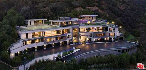 Wow Awesome 31000 Sq Ft Los Angeles Mansion With Rooftop Pool